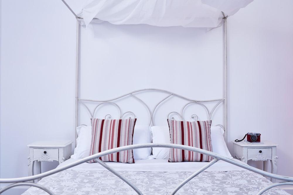 Orabel Suites Santorini (Adults Only) Playa de Perivolos Exterior foto