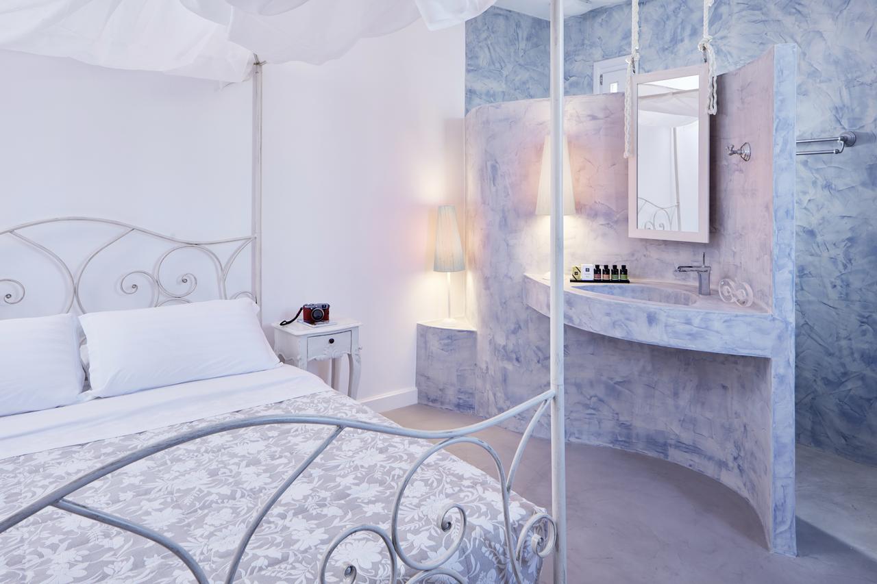 Orabel Suites Santorini (Adults Only) Playa de Perivolos Exterior foto